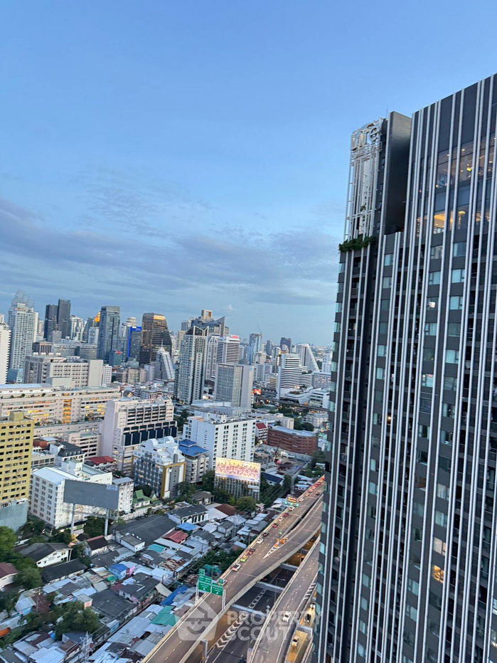 รูป คอนโด 3-ห้องนอน ที่ วิทยุ คอมเพล็กซ์ คอนโดมิเนียม ใกล้ BTS เพลินจิต (ID 2455476) - รูปที่ 11/11