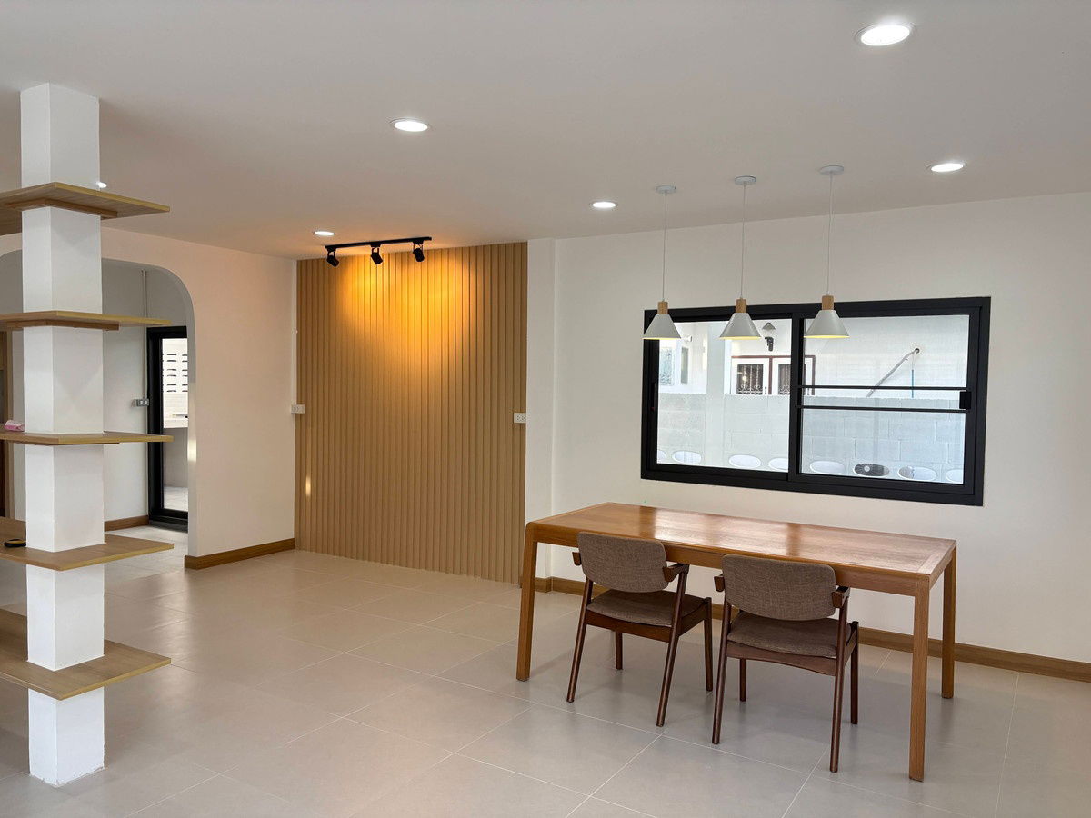 picture RH114225 Beautiful house for rent, 2-storey detached house, Phatthanakan Road 39 (Preecha Village 1) - 15/20