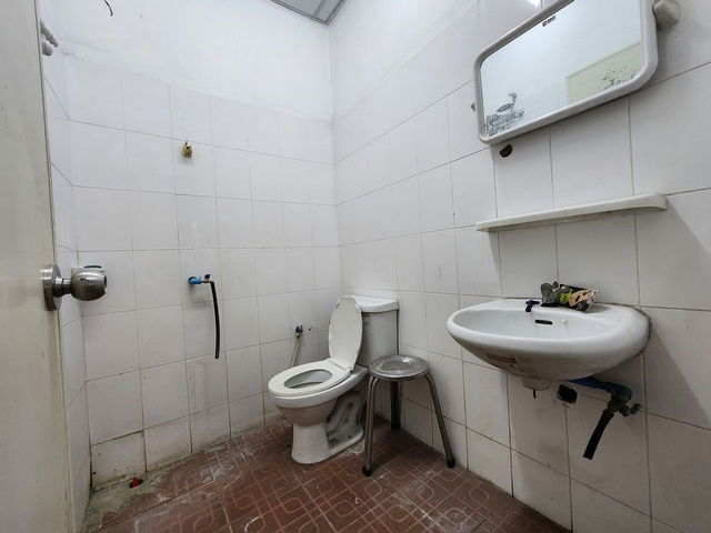 picture FOR SALE  COMMERCIAL BUILDING PROPERTY  3390000 BAHT. - 7/8