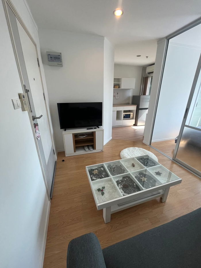 picture 🍀Condo For Rent lumpini place Srinakarin Huamak Station Near ARL Huamak  26 Sq.m Fully fernished Lease 10000- - 3/8