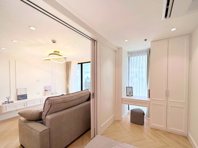 รูป ขาย ไอคอน 3 ใจกลางทองหล่อ ตกแต่งพร้อมอยู่ 89 ตร.ม ชั้น 31 วิวเทพ 10.9 ลบ.(ต่อรองได้พร้อมจบ) บี 064-146-6445 (R571114) - รูปที่ 7/28