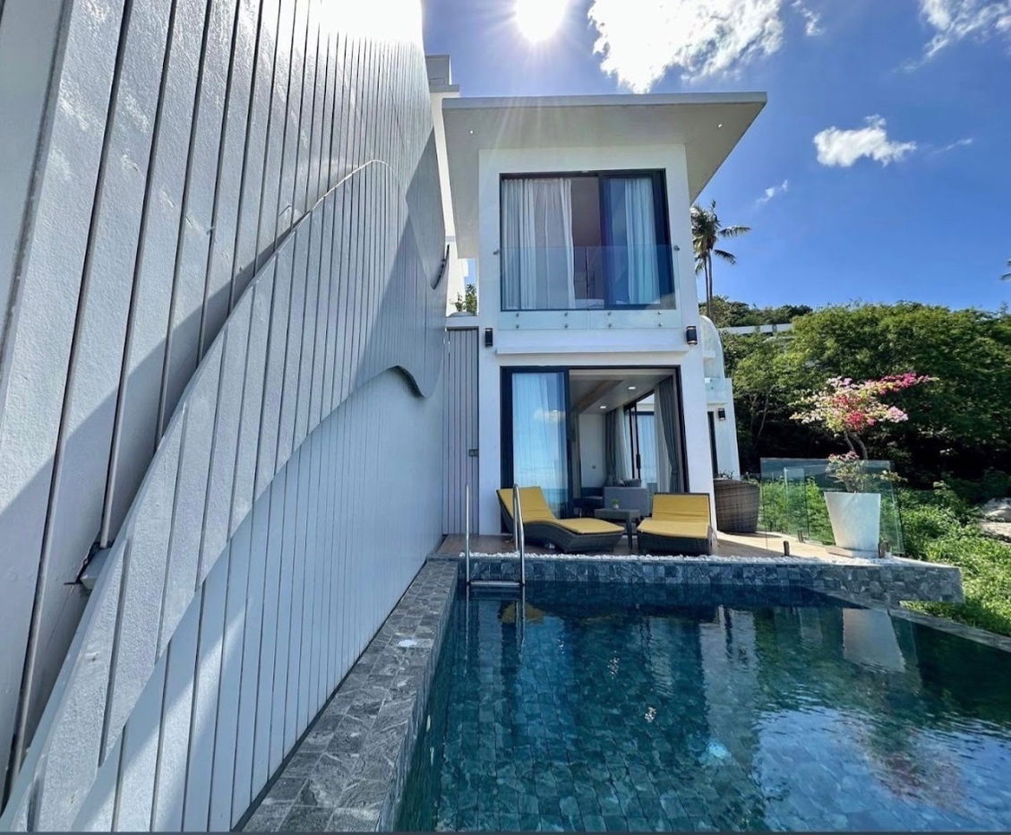 picture The Blue Villa — Luxury 2-Bedroom Pool Villa in Central Chaweng - 29/37
