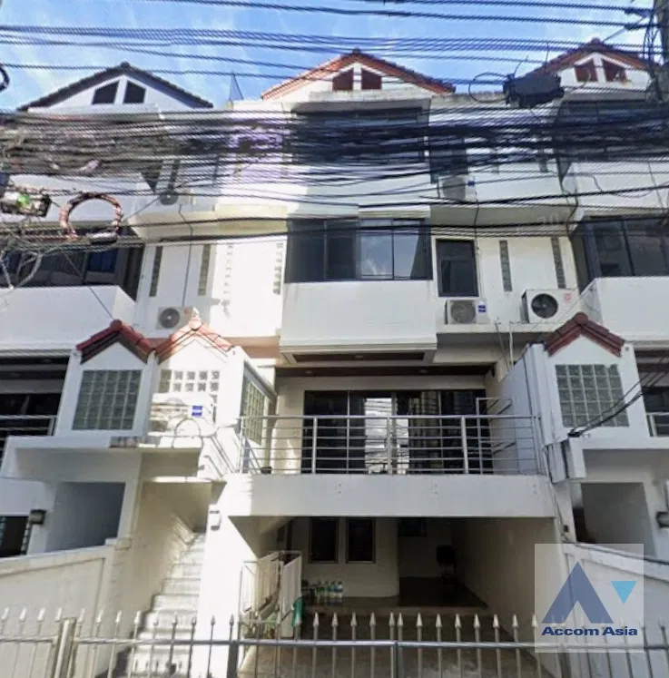 รูป 🔼🔽 AccomA 📩 Home Office 4 BR Townhouse in  Lumphini (AA45110) - รูปที่ 1/13