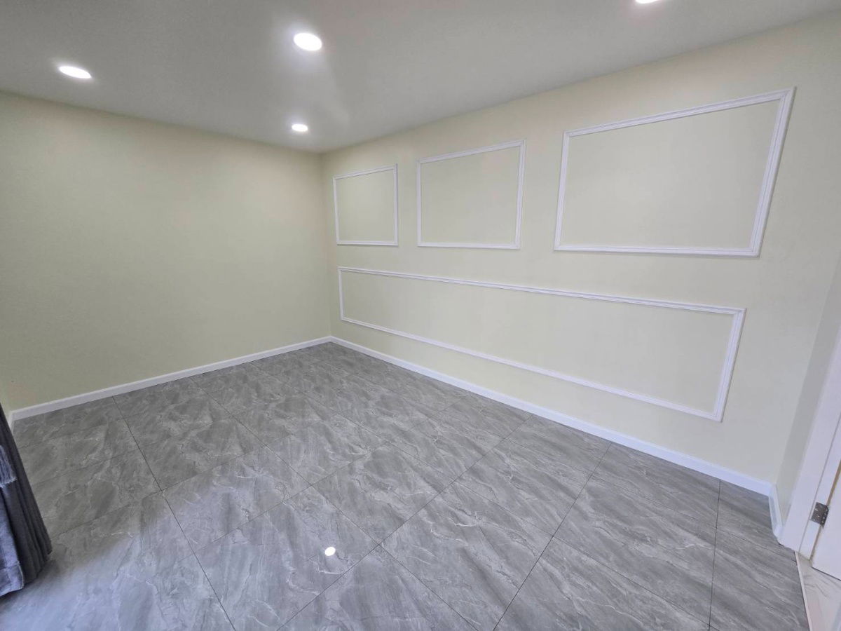 รูป บ้านเดี่ยว กว้างขวาง รีโนเวทใหม่ สวย ทำเลดี หมู่บ้าน พฤกษาวิลเลจ 9  ซอย 2 ตำบลบึงยี่โถ อำเภอธัญบุรี  ปทุมธานี - รูปที่ 33/47