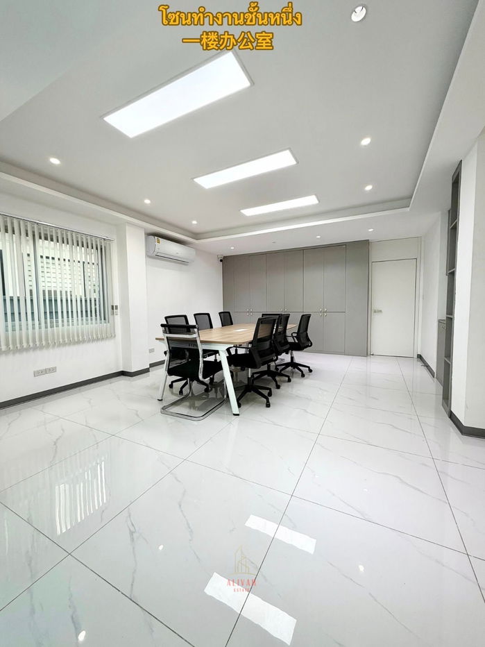 picture RH115425 For rent: Home office, 4-storey office building, newly renovated, Mengjai or Pracha Uthit area. - 4/27
