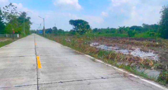 picture Prime location in  Excellent community environment,perfect for building a house.8-meter concrete road on every plot.3phase 100sq.wah390,000baht - 11/22