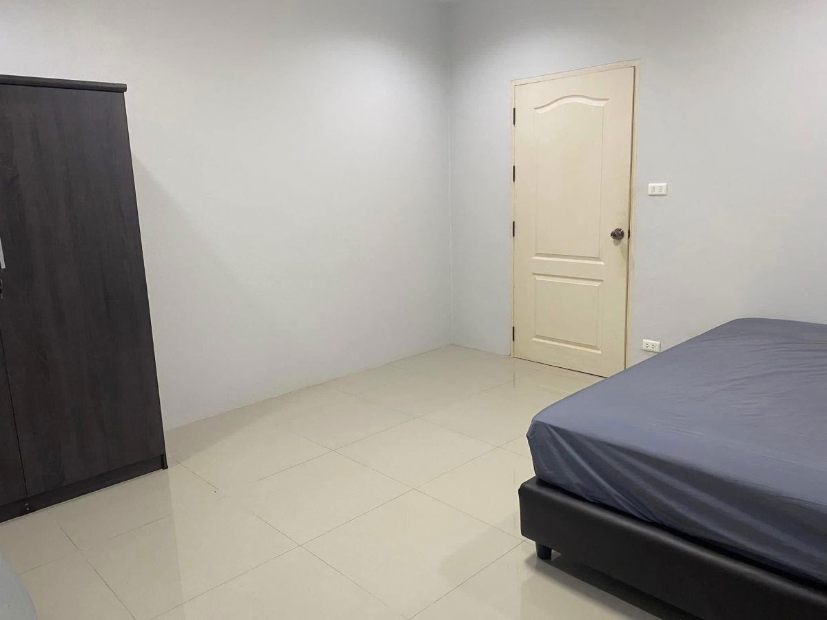 picture AB05881 - Arena Garden Onnut : BTS Onnut - 10/12