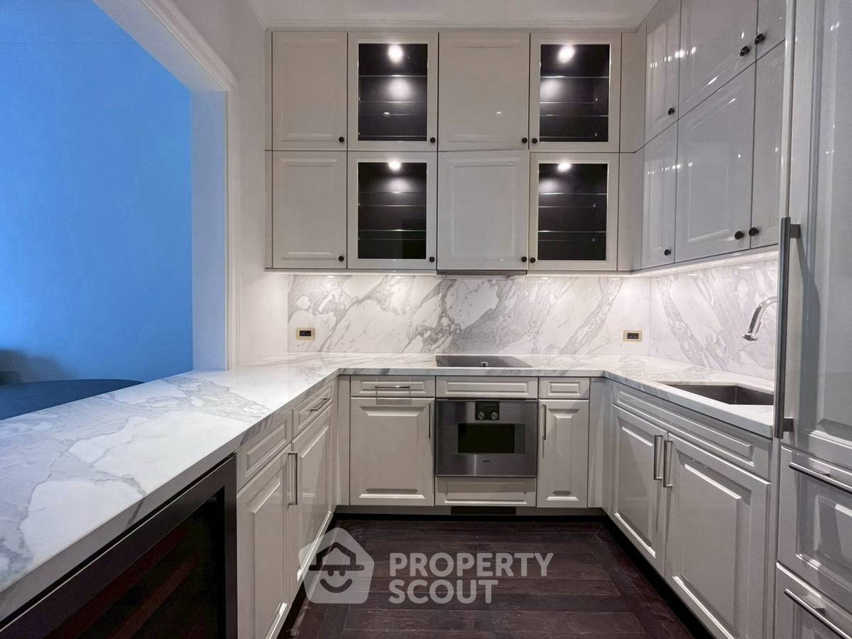 picture 2-BR Condo at 98 Wireless near BTS Phloen Chit (ID 2455121) - 8/15