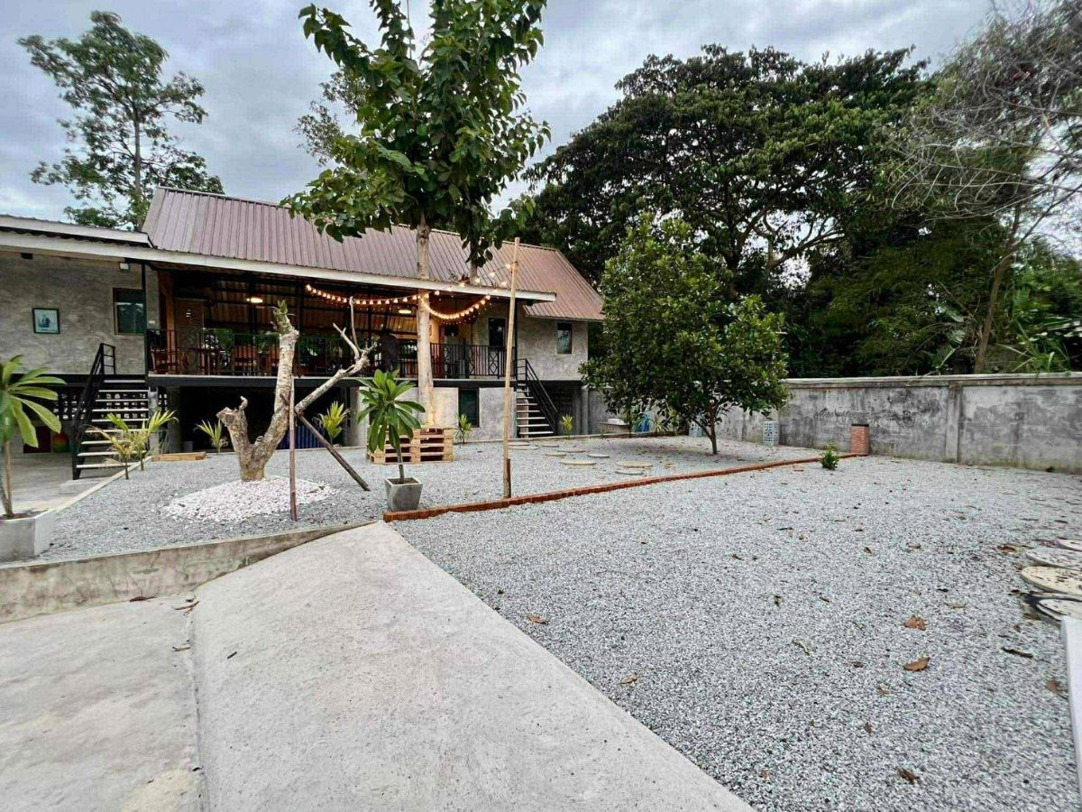 รูป บ้านพัทยาใกล้เทศบาลห้วยใหญ่ ร่มรื่น เงียบสงบ ติดลำธารธรรมชาติ 3นอน 3น้ำ 63ตร.ว - รูปที่ 1/9