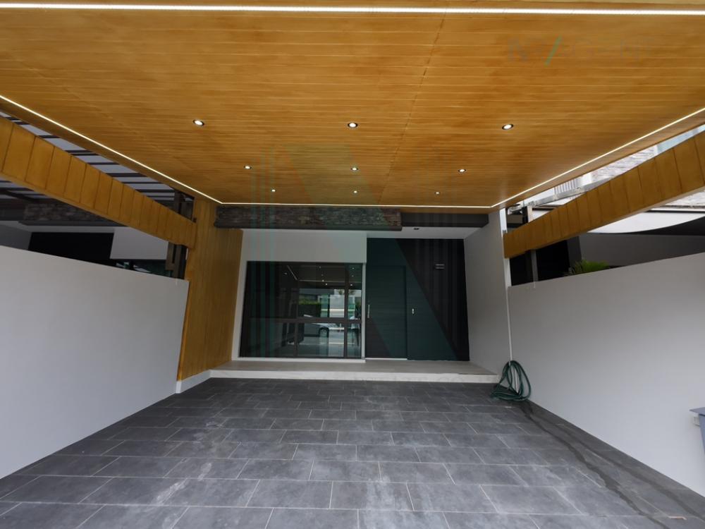 picture For Sell Town house LANDMARK EKAMAI-RAMINDRA 2-story 3 bedroom 4 bathroom - 1/8