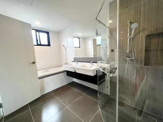 picture FOR RENT THE CITY RATCHAPHRUEK - SUANPHAK / 4 bedrooms 5 bathrooms / 83 Sqw. 280 Sqm. **79,000** CLOSE TO CENTRAL PLAZA PINKLAO - 14/15