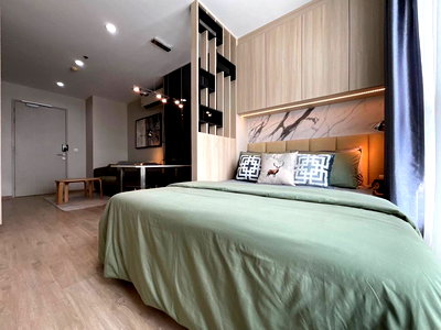 Condos for sale : Ideo Q Chula Samyan【𝐒𝐄𝐋𝐋】🔥Clean warm tones, perfectly decorated with every piece, simple and effortlessly elegant🔥 Contact Line ID: @hacondo