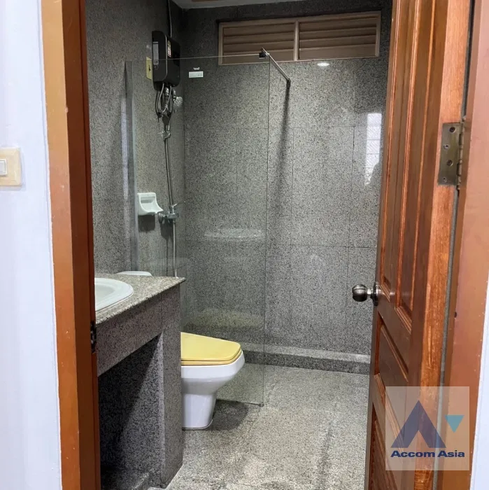 รูป 🔼🔽 AccomA 📩 Home Office 4 BR Townhouse in  Lumphini (AA45110) - รูปที่ 13/13