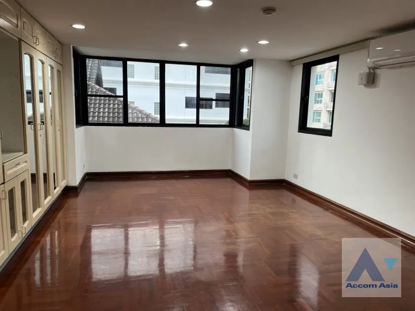 รูป 🔼🔽 AccomA 📩 Home Office 4 BR Townhouse in  Lumphini (AA45110) - รูปที่ 7/13