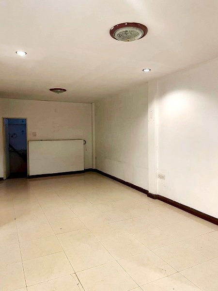 picture For sale: 4-story commercial building with two units near Phra Meru Road. 24 sq wah. Suitable for a hostel. Features 10 bedrooms,7 bathrooms, - 13/15