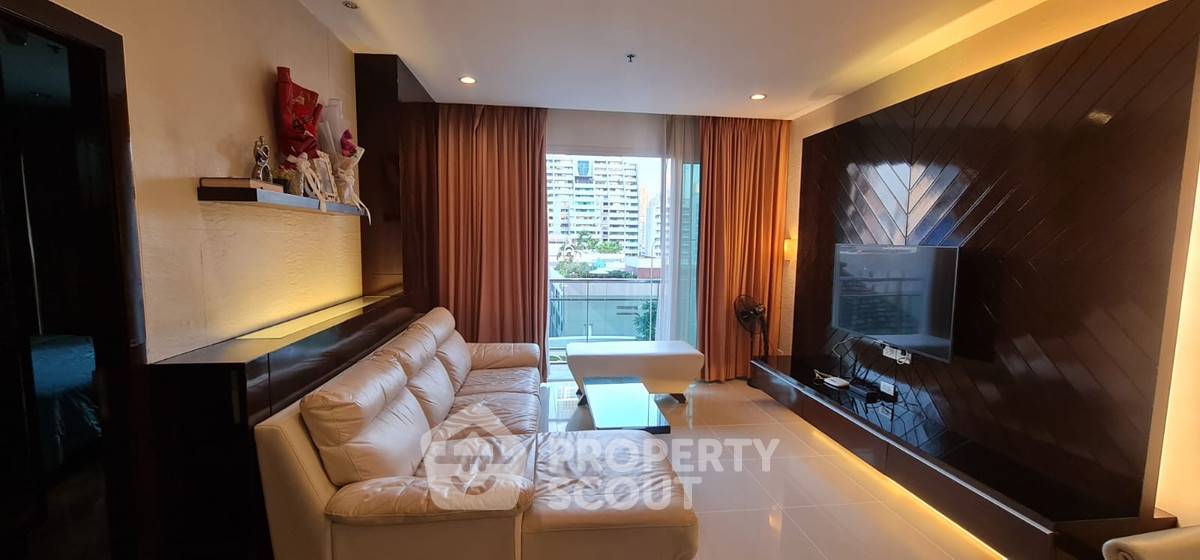 picture 2-BR Condo at The Prime11 Sukhumvit Condominium near BTS Nana (ID 2437676) - 2/11