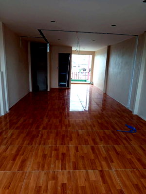 อาคารพาณิชย์ ถนนสาทรเหนือ : บ้านตึกแถวเชิงพาณิชย์ 5ชั้น 4ห้องนอน 5ห้องน้ำ ถนนจันทน์ ใกล้ BTS