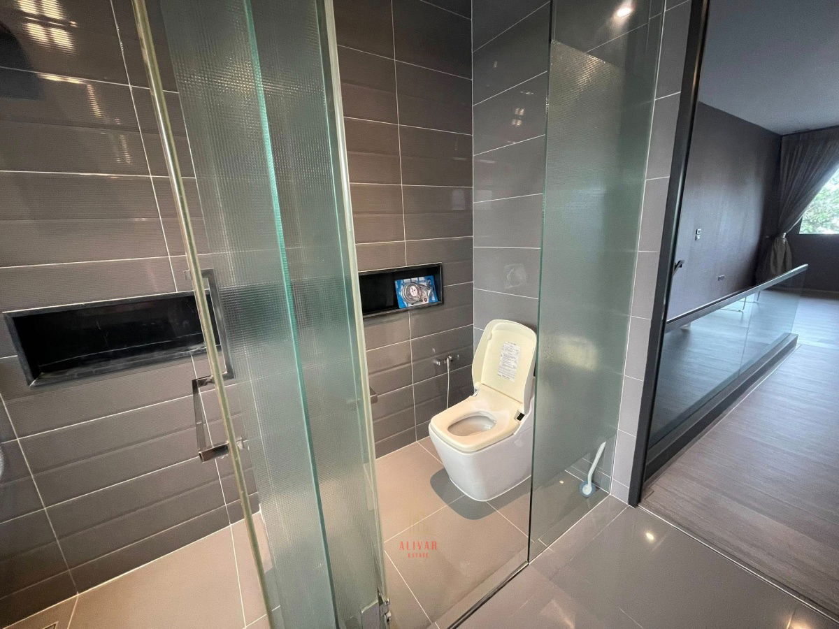 picture RH115125 Townhouse for rent, 3 floors, 3 bedrooms at LANDMARK EKAMAI-RAMINDRA - 12/28