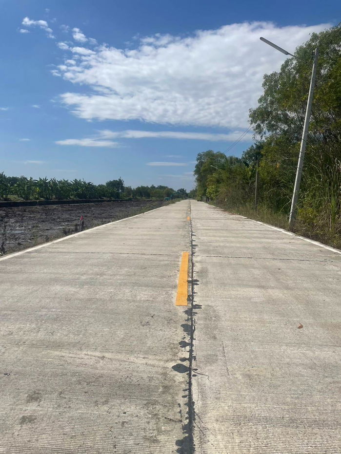 picture Prime location in  Excellent community environment,perfect for building a house.8-meter concrete road on every plot.3phase 100sq.wah390,000baht - 22/22