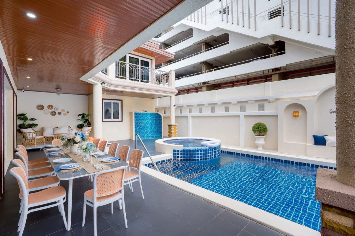 picture Pool Villa within a short walk to beautiful white sandy beach of Jomtien, Only Steps away 150metrs - 15/37