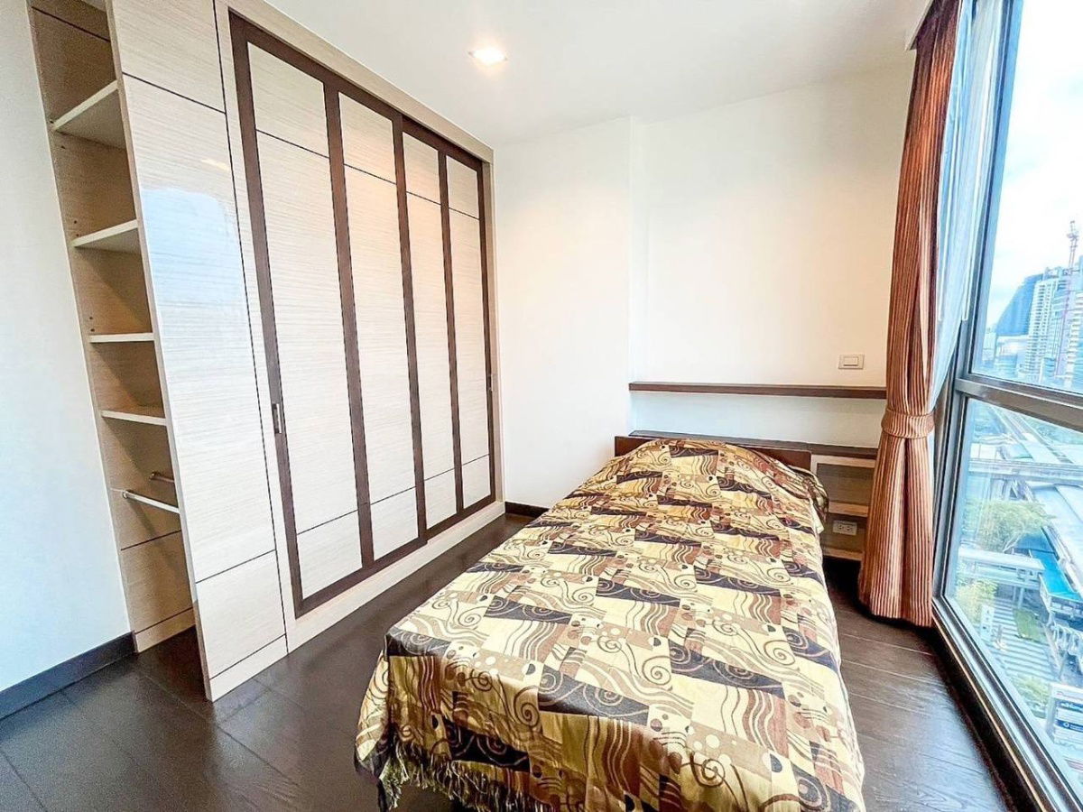 picture Ideo Q Phayathai【𝐑𝐄𝐍𝐓】🔥Modern, dark brown, classic, full room with built-in furniture🔥 Contact Line ID: @hacondo - 2/9