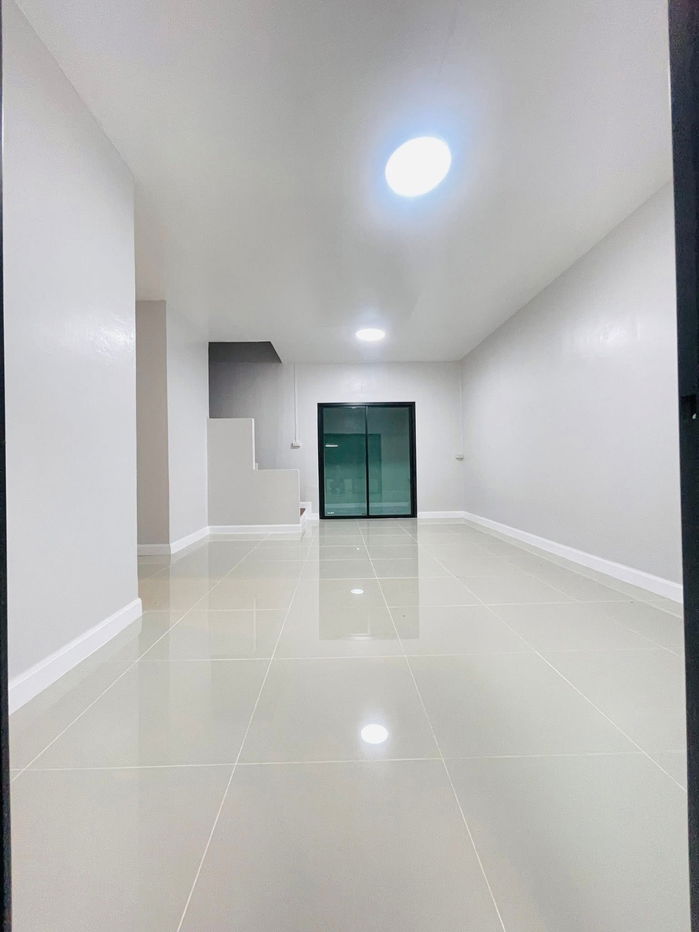 รูป ฟรีโอน! ทาวน์เฮ้าส์ 2 ชั้น พฤกษา 14A วัดลาดปลาดุก | 3 นอน ตกแต่งใหม่! หน้าบ้านไม่ชนใคร | 1.89 ลบ. - รูปที่ 4/16