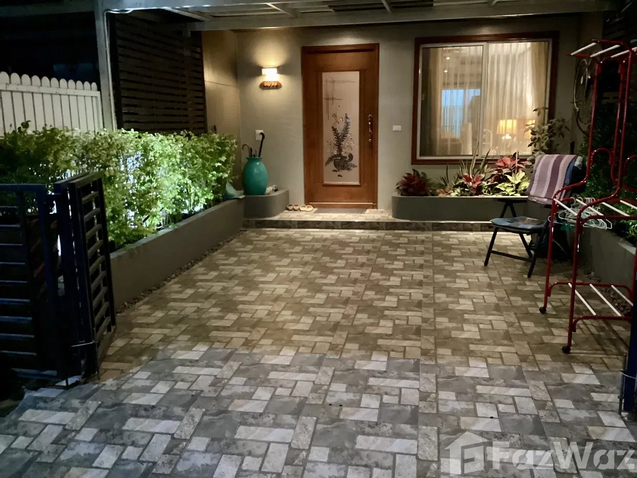 picture Very quiet Soi. Well-maintained communal garden 1380782 - 1/18