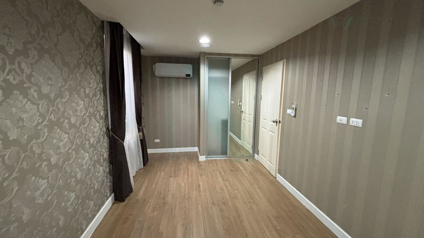 picture For Sell Condo THE KRIS EXTRA 6 Building 6, Floor 3,2 bed room, Room size 42 sqm - 5/8