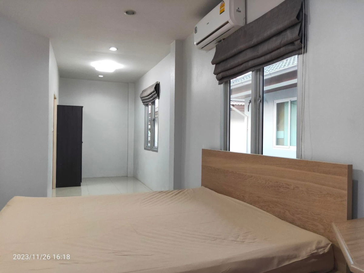 picture AB05881 - Arena Garden Onnut : BTS Onnut - 2/12