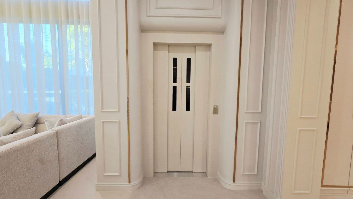 picture AB05880 - Baan Klang Muang The Edition Bangna - Wongwaen - 11/19