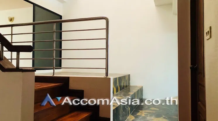 รูป 🔼🔽 AccomA 📩 Home Office 4 BR Townhouse in  Lumphini (AA20808) - รูปที่ 8/20