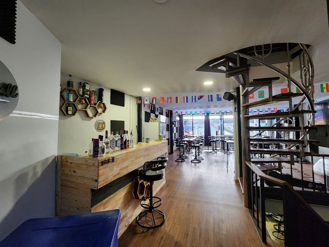 picture FOR SALE  COMMERCIAL BUILDING PROPERTY  125000000 BAHT. - 5/8