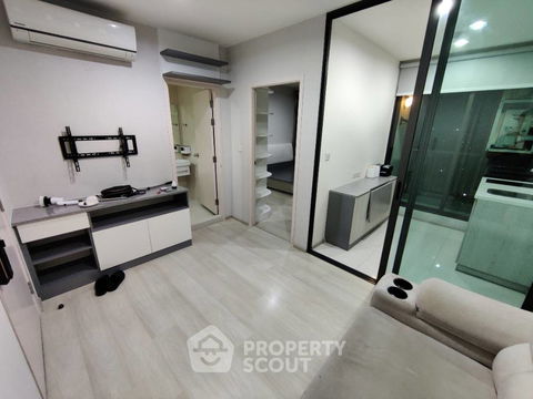 1-BR Condo at Life Pinklao near MRT Bang Yi Khan (ID 1851798)