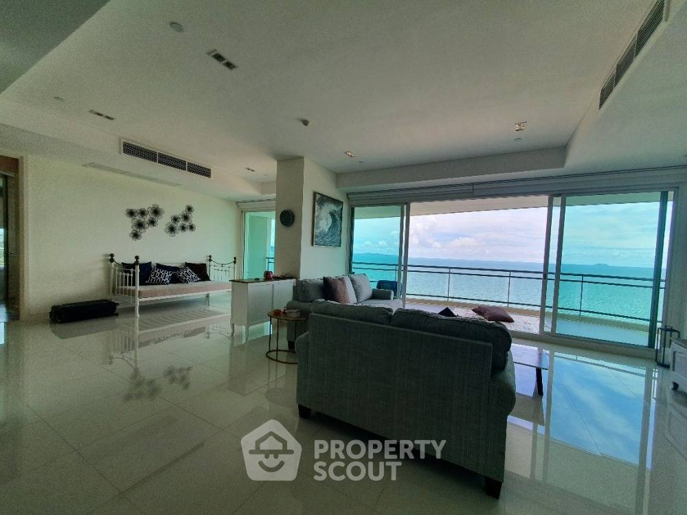 picture 3-BR Condo at Reflection Jomtien Beach Pattaya close to Pattaya (ID 867299) - 9/17