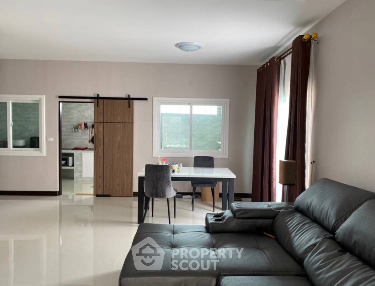 รูป บ้านแฝด 3-ห้องนอน ใน แพรกษา (ID 2049928) - รูปที่ 10/10