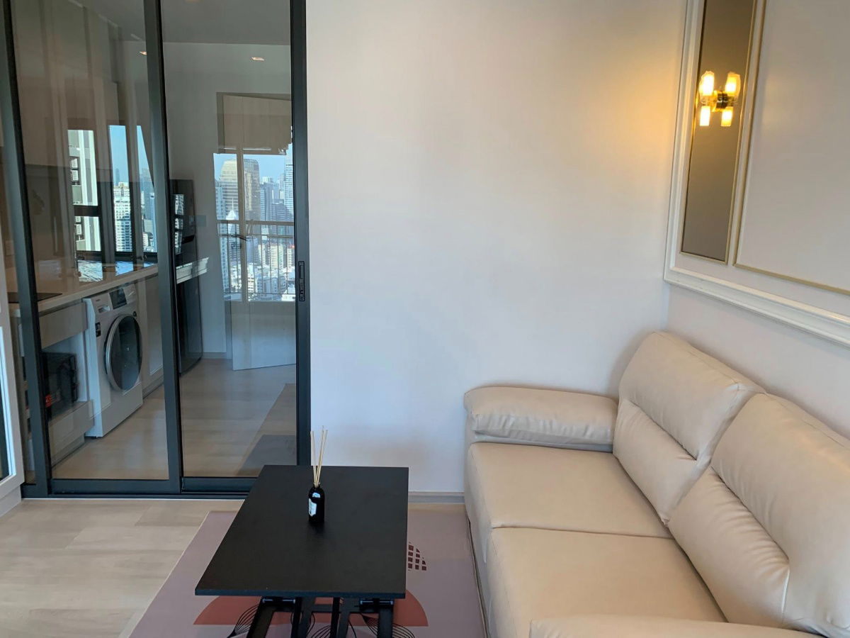 รูป ให้เช่า 🔥 Life One Wireless 🔥 ห้องสวย เฟอร์นิเจอร์ เครื่องใช้ไฟฟ้าครบ ใกล้ BTS เพลินจิต - รูปที่ 5/11