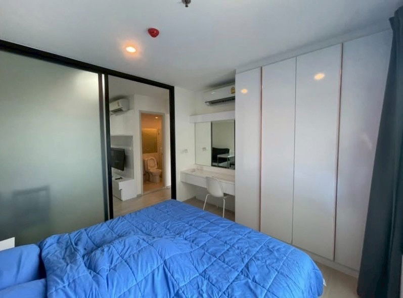 picture #R7921  🎉 011268  Condo for rent Life Asoke  - 3/12