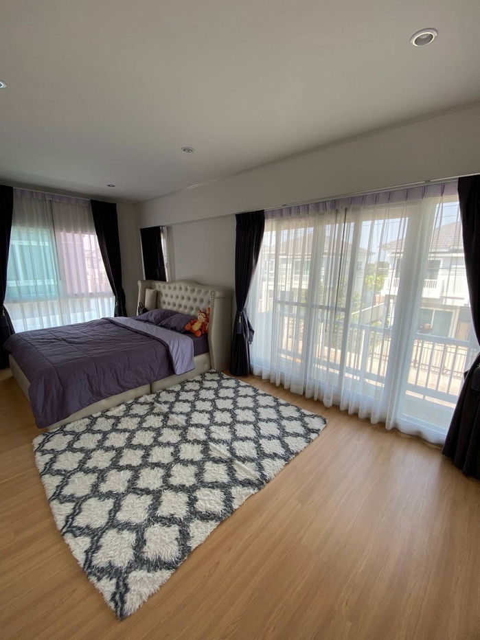 picture 🏡 Affordable Single Detached House – Second-hand but Like New, Ready to Move In - 7/18