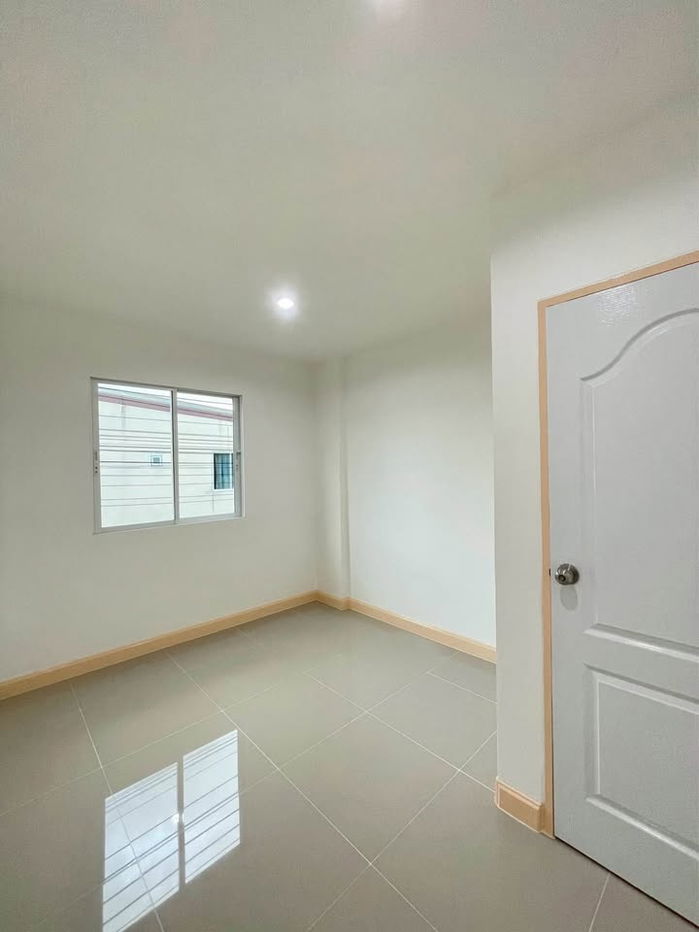 รูป ✨ ขายทาวน์เฮาส์หลังมุม รีโนเวทใหม่ทั้งหลัง✨ - รูปที่ 4/20