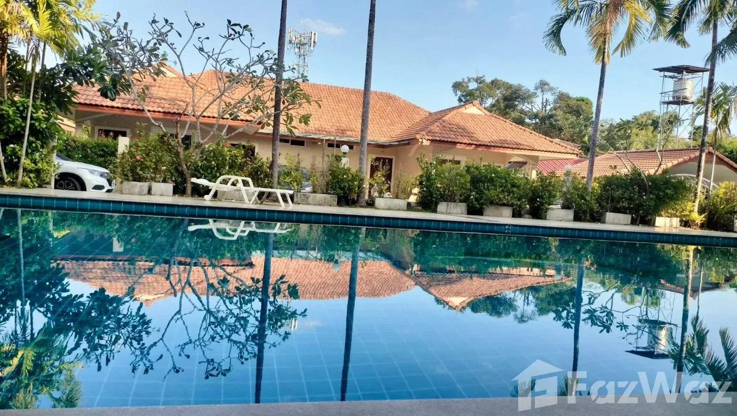 picture 36 Bedroom Villa for sale in Rawai, Phuket  2006247 - 3/12