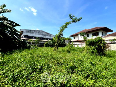 Land for sale The Crystal : 676 m² Land for Sale in Khlong Chan (ID 2099812)