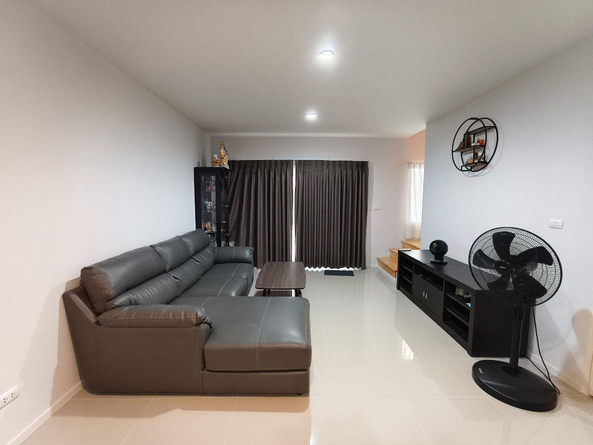 รูป เจ้าของขายเอง บ้านกลางเมืองสวนหลวง 5.3M, 3 ชั้น, เฟอร์ครบ+ครัว+แอร์ - รูปที่ 3/20