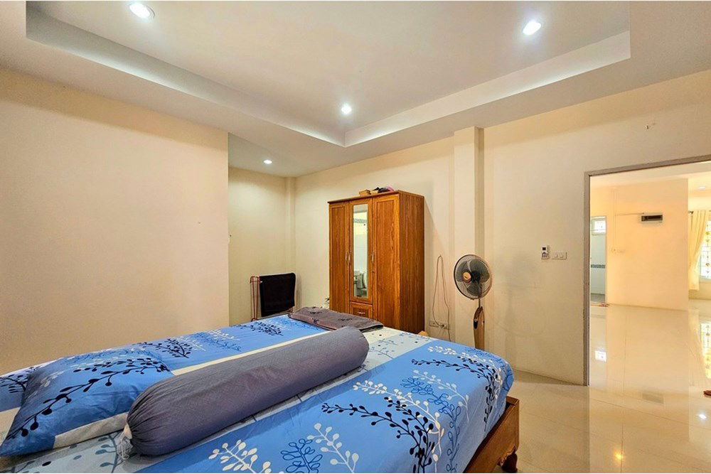 picture [920601001-695] Sup Thani, 3 Bed 3 Bath, in Hua Hin Soi 6 For Sale - 15/30