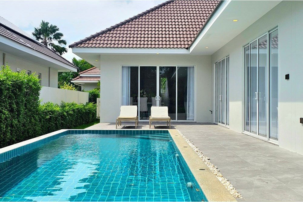 picture [920601001-694] Spacious Modern Villa, 3 Bed 4 Bath in Hua Hin For Sale - 4/37