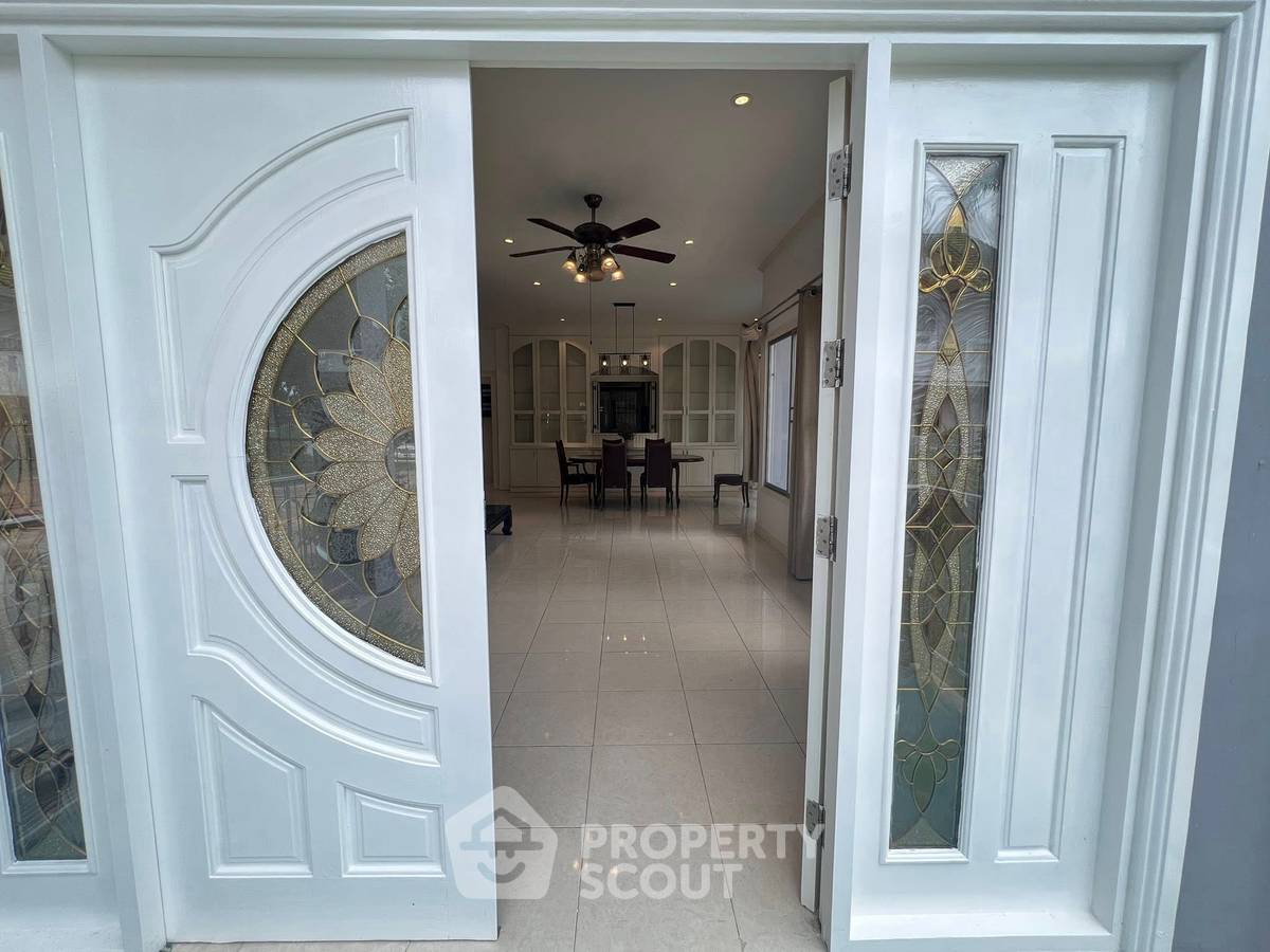 รูป บ้าน 3-ห้องนอน ที่ บ้านสวนสุวัฒนา เฟส 2 ใกล้ พัทยาตะวันออก (ID 2135345) - รูปที่ 13/16