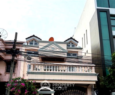 ทาวน์โฮม ถนนราษฎร์บูรณะ : ทาวน์เฮาท์ 7-ห้องนอน ใน บางโคล่ (ID 2104554)