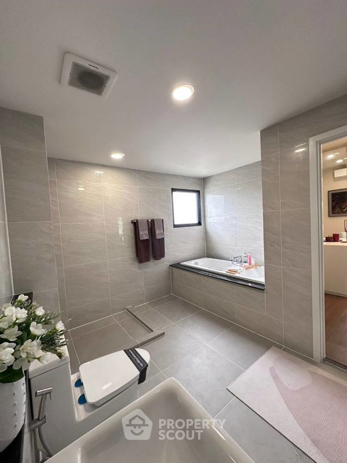 รูป บ้าน 5-ห้องนอน ใน ศีรษะจรเข้ใหญ่ (ID 2047019) - รูปที่ 35/37