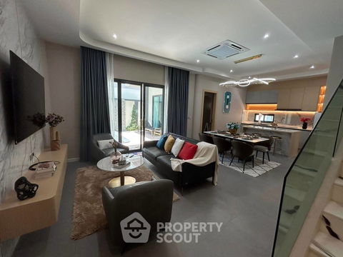 วิลล่า 4-ห้องนอน ใกล้ พัทยาใต้ (ID 2102081)