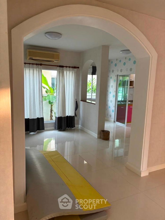 รูป บ้าน 3-ห้องนอน ใน ไทรม้า (ID 1894138) - รูปที่ 3/22