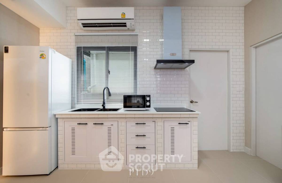 picture 3-BR Townhouse at Pleno Sukhumvit-Bangna 2 in Bang Kaeo (ID 2453485) - 6/20